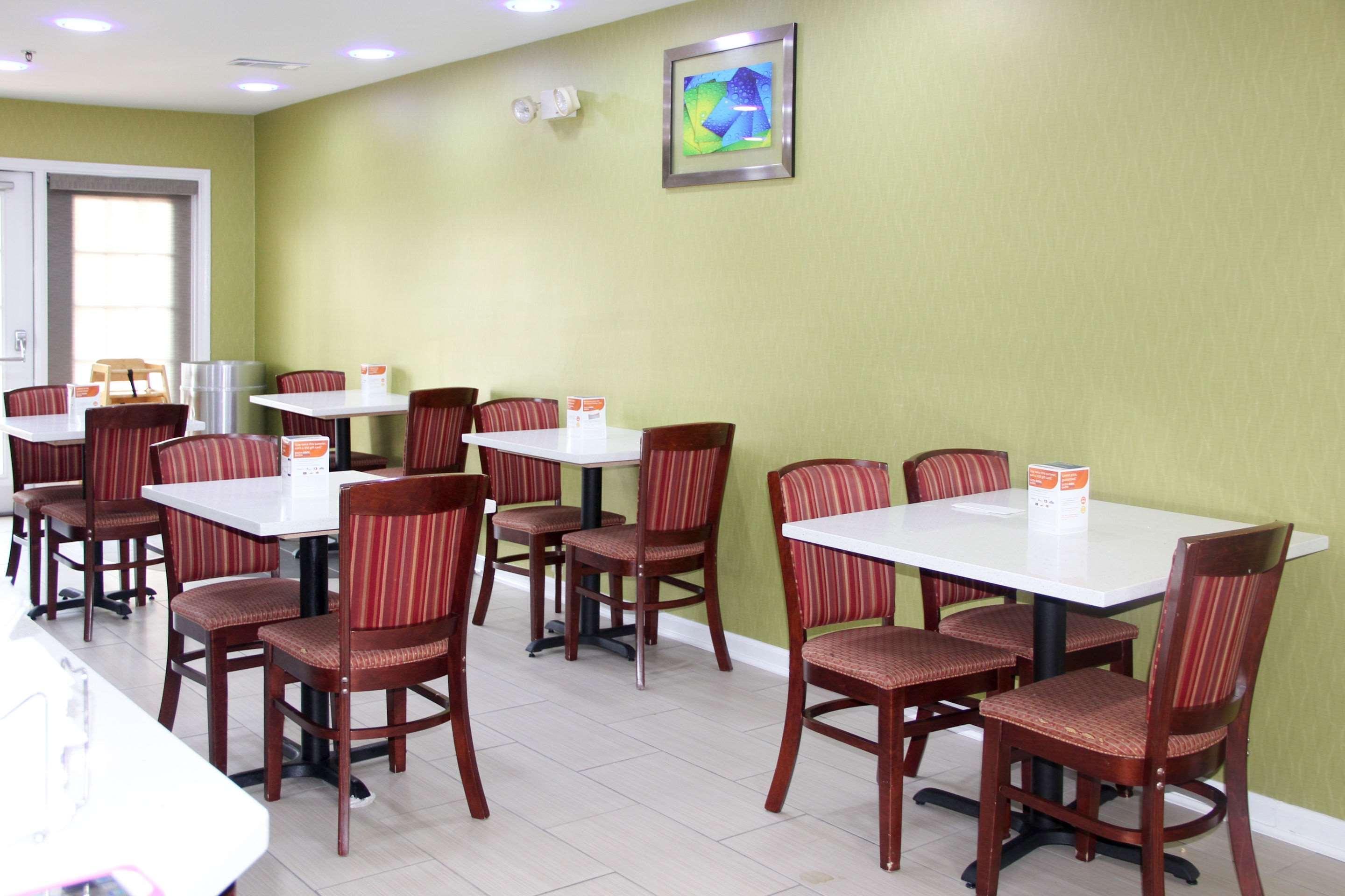 阿尔贝维尔us431凯艺酒店 Albertville 外观 照片